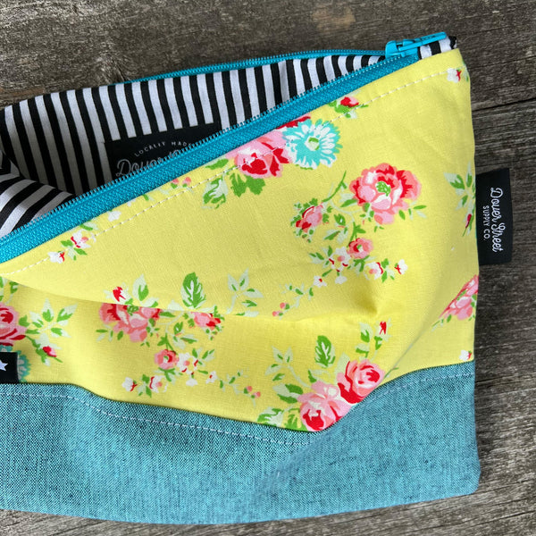 Spring Flowers Notions Pouch - Medium
